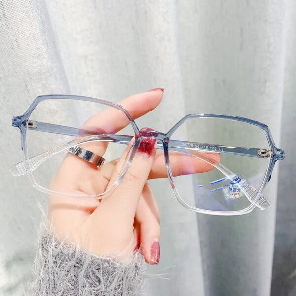 Women's Transparent Glasses with Blue Light Protection: Large Square Frame & Zero Lens - Image 2