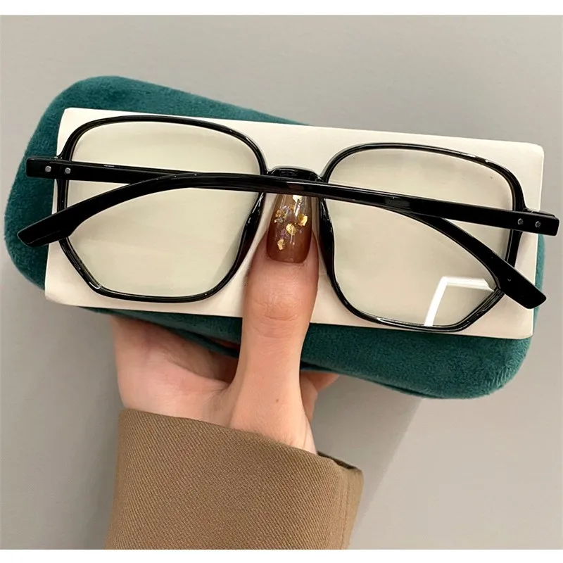 Large Square Frame Anti-Blue Light Glasses Women Computer Gaming Eye Protection Classic Plain Transparent Glasses Spectacles